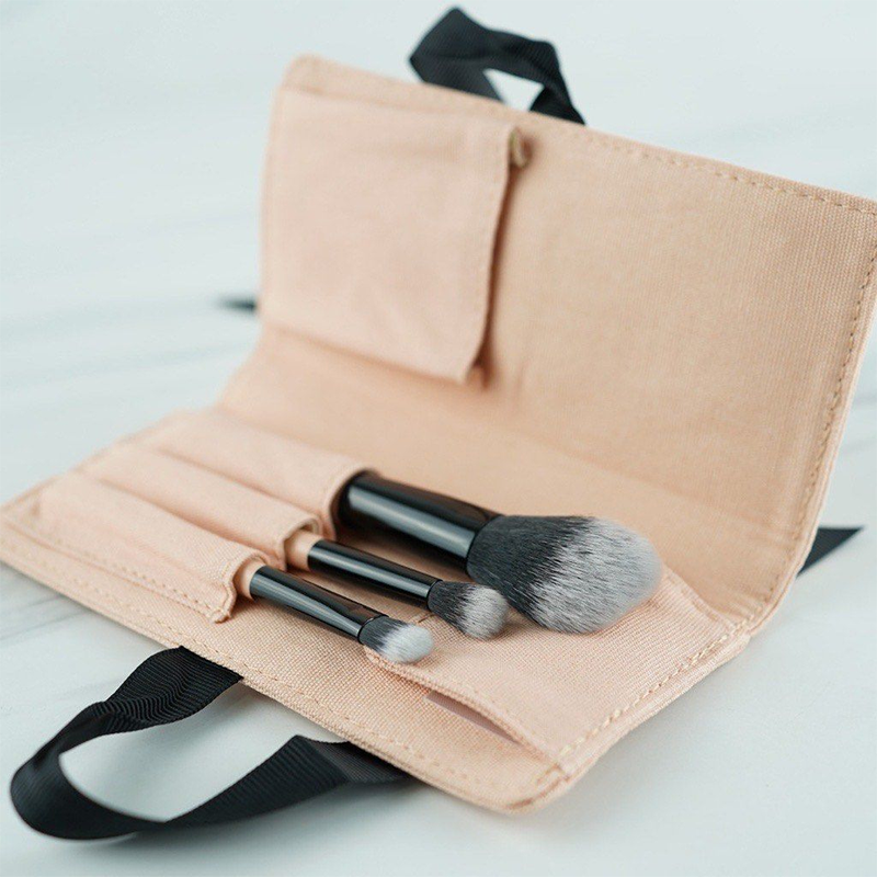 Gucci Brush Set Cosmes With 3 Brushes